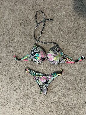 Victoria’s Secret Bikini